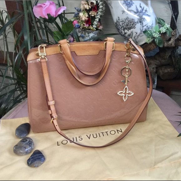 Louis Vuitton Handbags - 🔥🔥Authentic Louis Vuitton Large Brea MM Vernis🔥